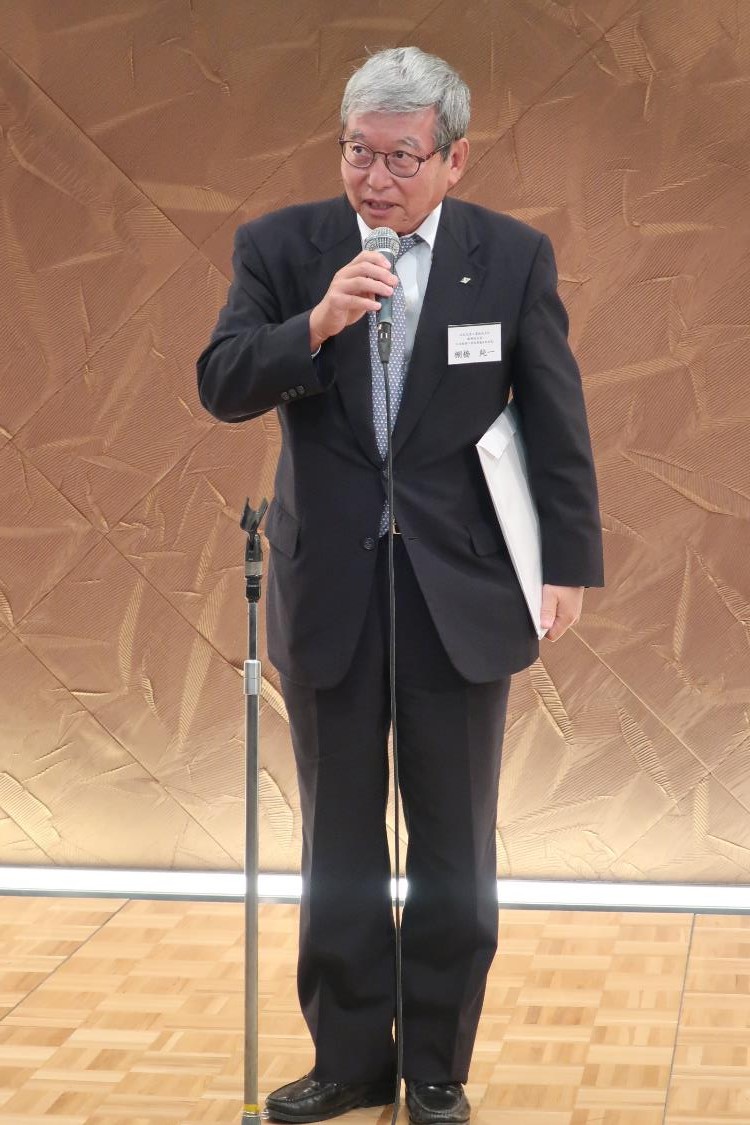 棚橋副会長より乾杯の発声